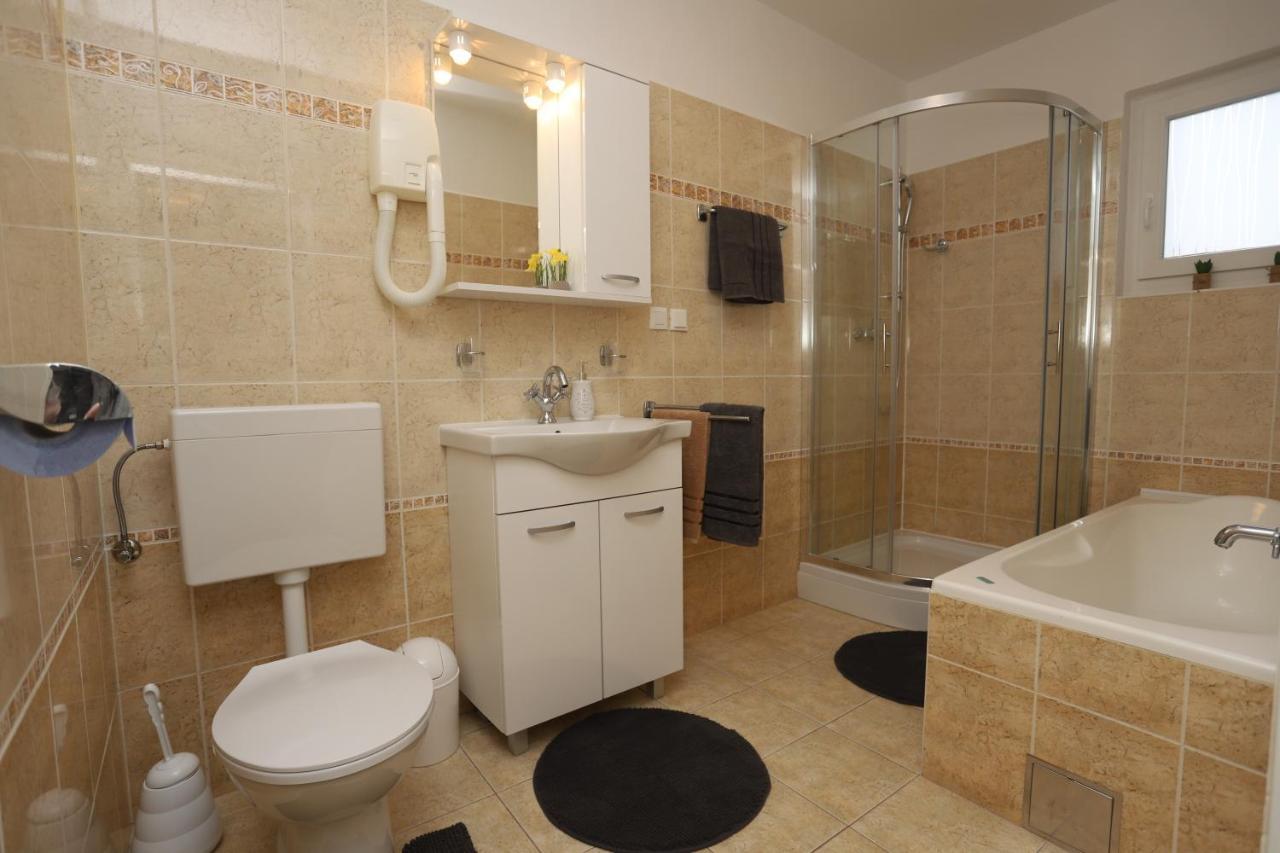 Apartman Perla Deluxe Poreč Exteriör bild