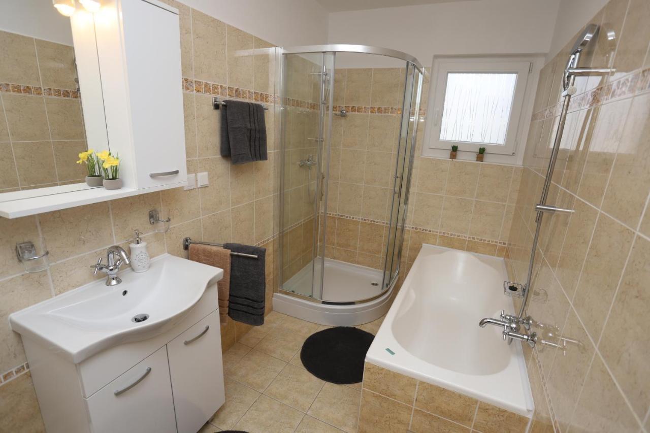 Apartman Perla Deluxe Poreč Exteriör bild